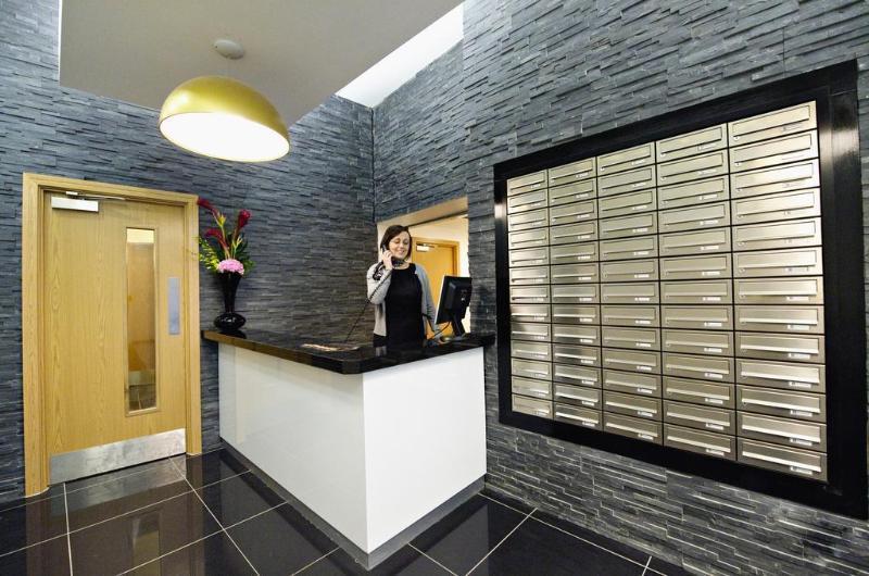 Aparthotel Staycity Centre 4*