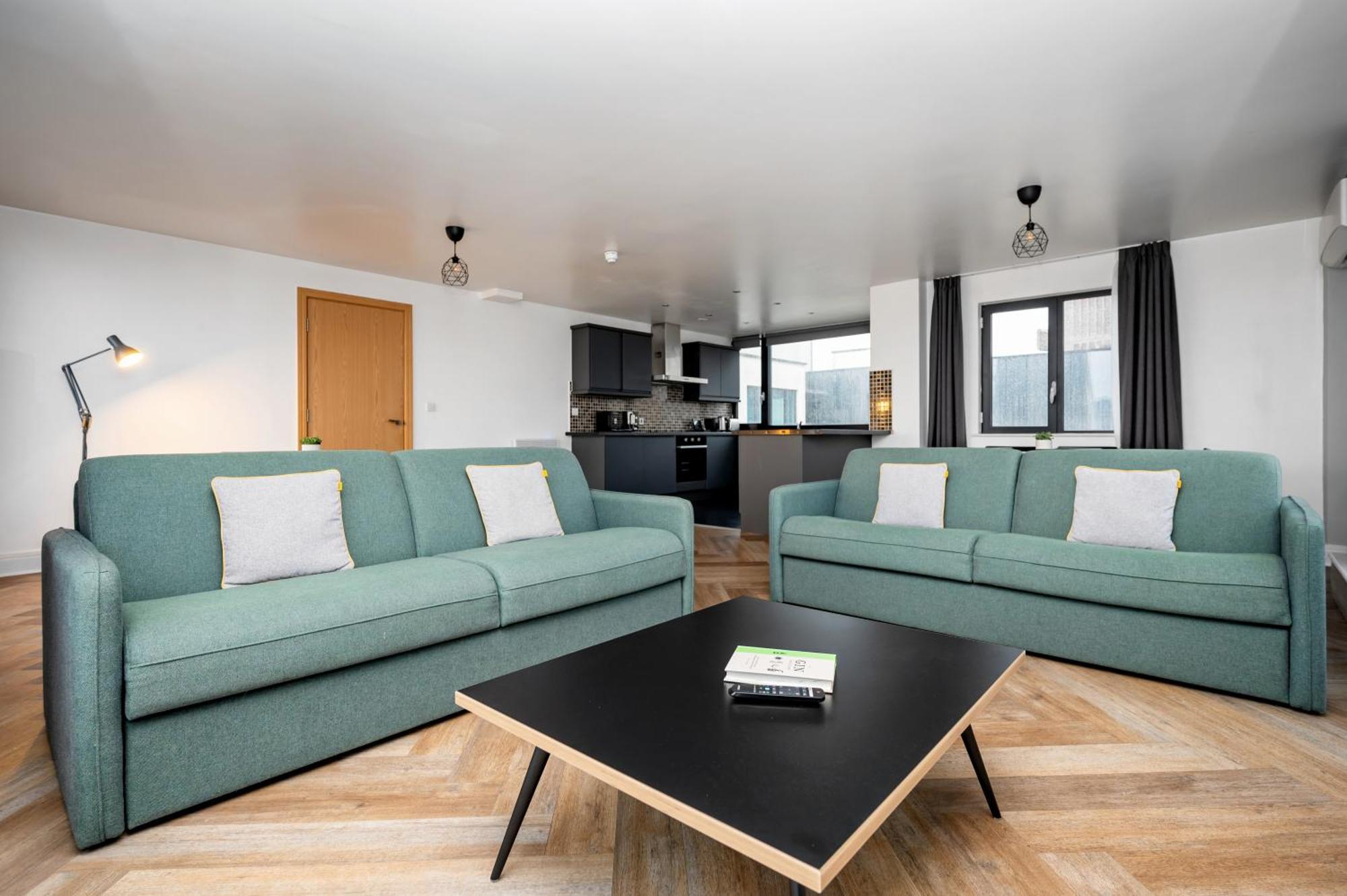 Staycity Centre Apartahotel 4*