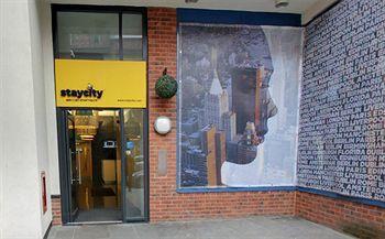 Aparthotel Staycity Centre